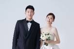 💗雷蒙妻子晒婚纱照：期待已久的7.3 愿幸福永远围绕身边