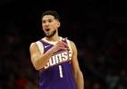 布克再喷判罚：我打球11年了 还被这样对待 就算被罚款我也认了